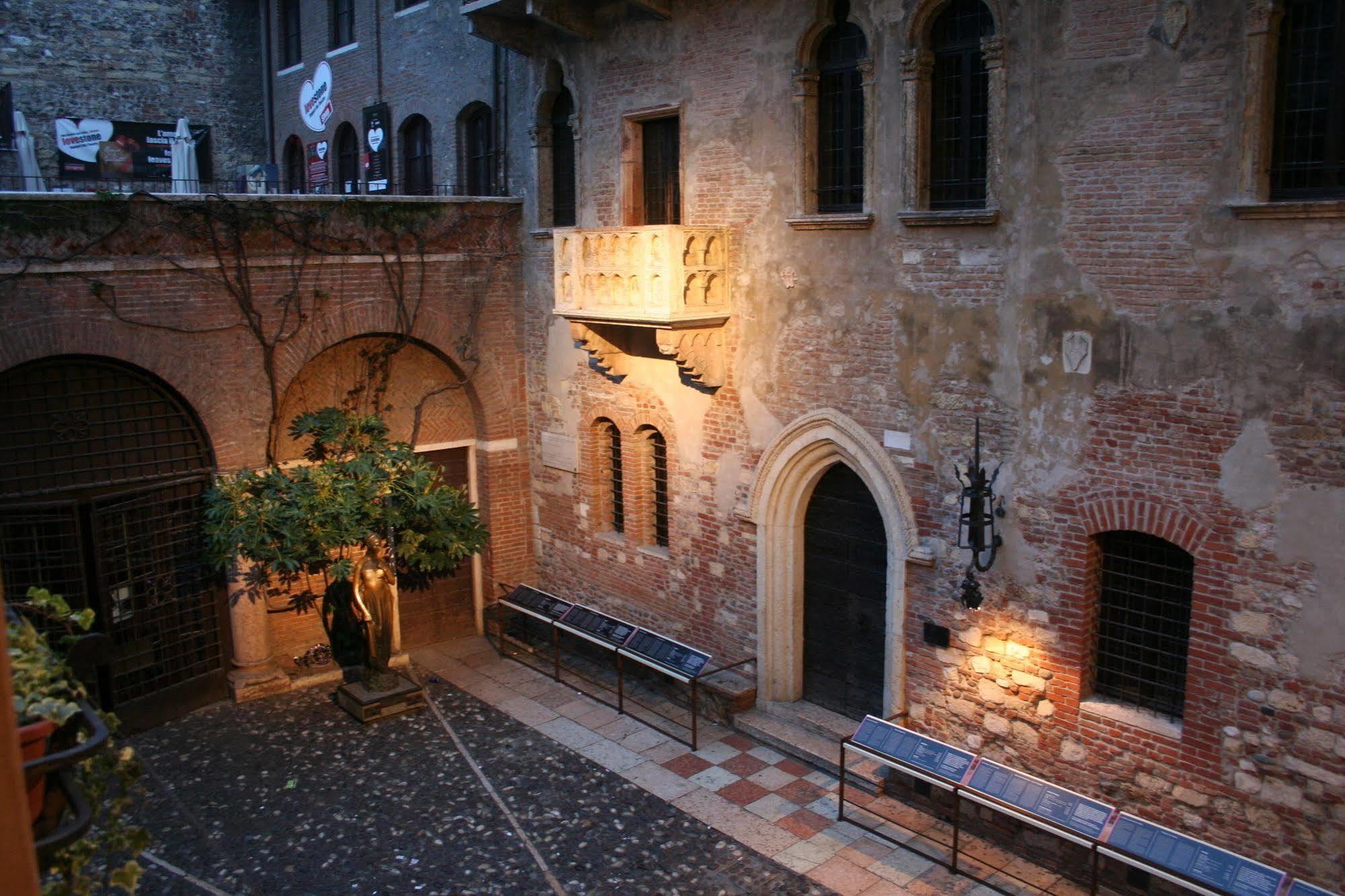 La Corte Di Giulietta Verona Exterior photo
